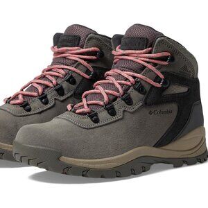 Columbia Women’s Newton Ridge Plus Waterproof Amped Hiking Boots Size 8